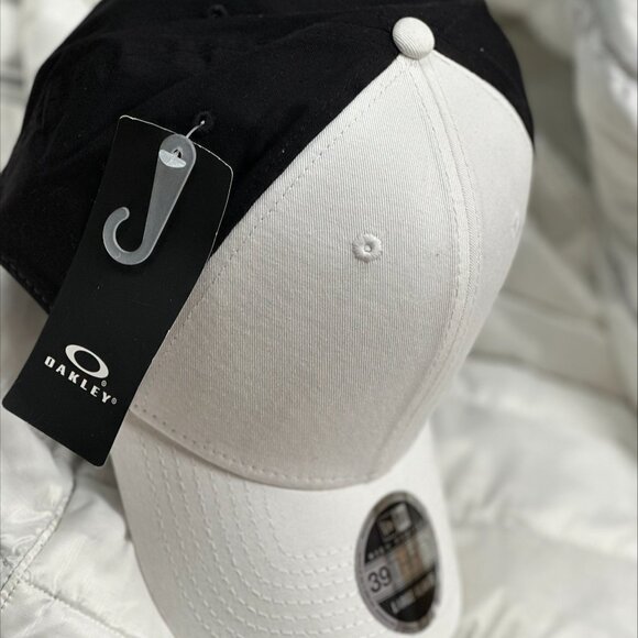 HATS - Picture 9 of 16